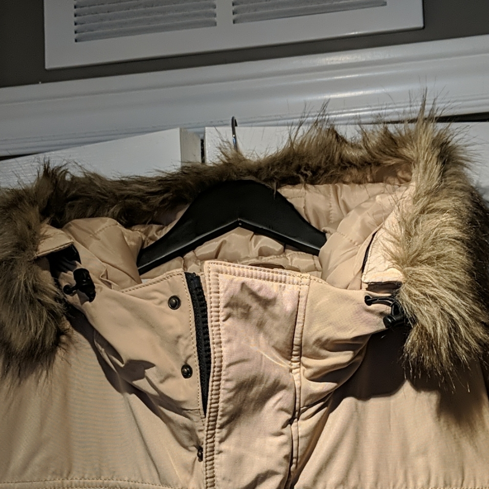 One winter jacket - Picture 2 of 3